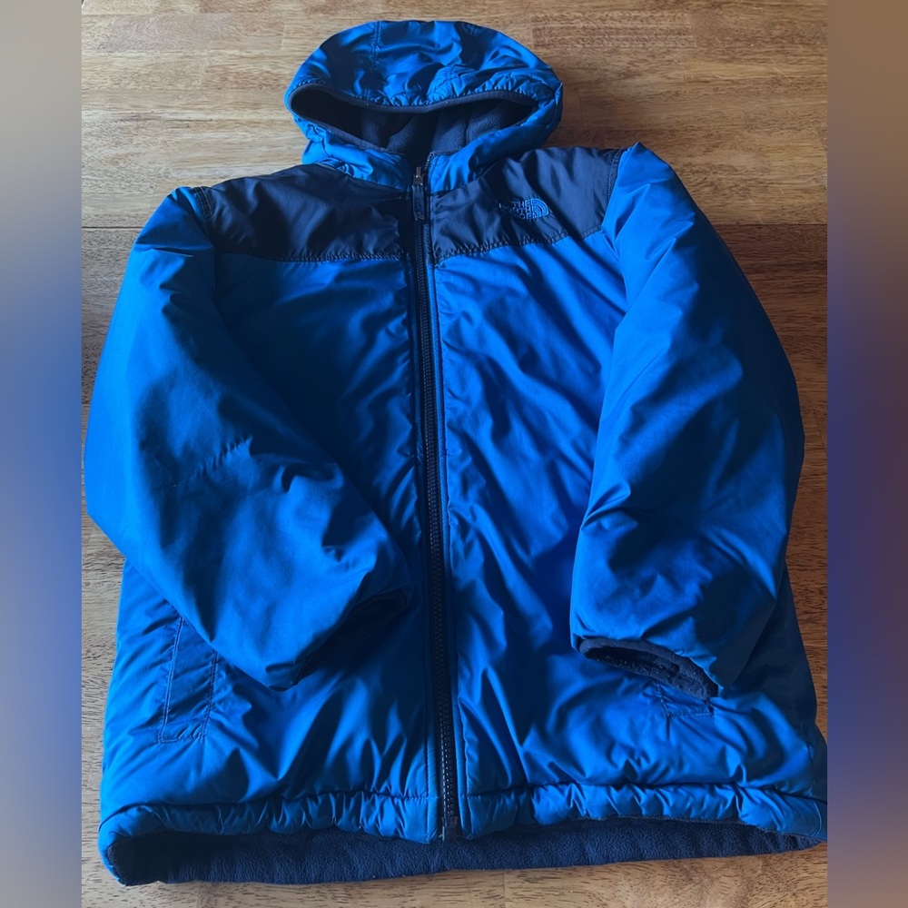 The North Face boys reversible winter coat jacket, size 10/12.